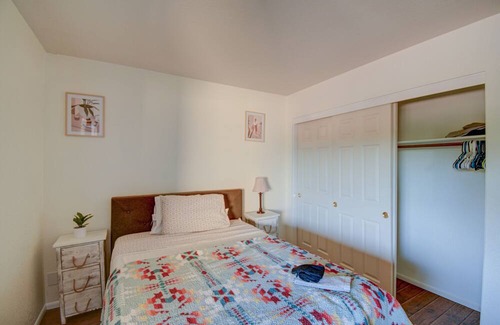 Pleasant Valley Estates Condo | Cholla Cove 2 BR Gem - Paradise Valley Golfer's Oasis