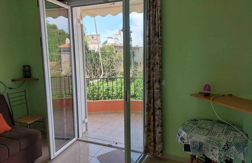 Iria Apartment | Apartment 50 meters from Iria beach