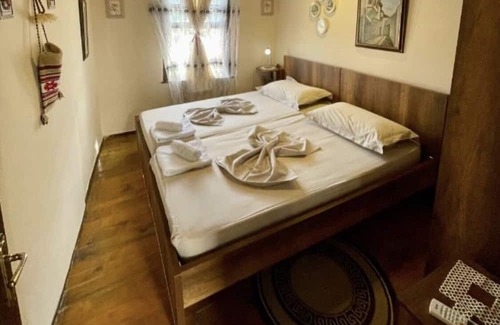 Berat House | Guest house Semani