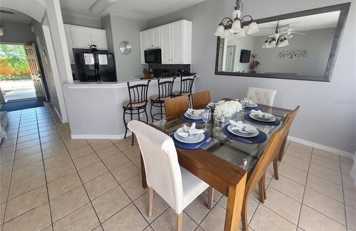 Bellavida House | 4BR Cozy Resort Townhome Private pool & BBQ