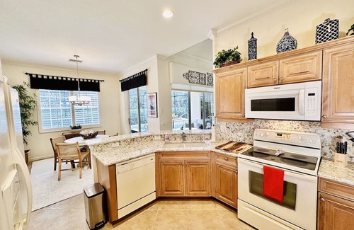 Willoughby Acres House | All Inclusive Rate! Modern 3/2 w Pool & Spa in N Naples Delasol Gated Community