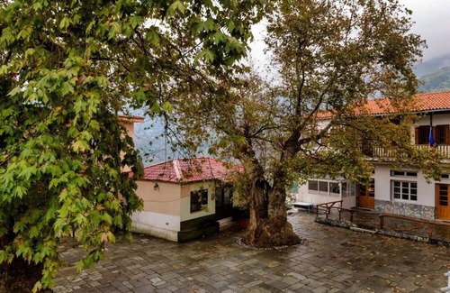 Makrirrakhi Apartment | Hara s House Pelion