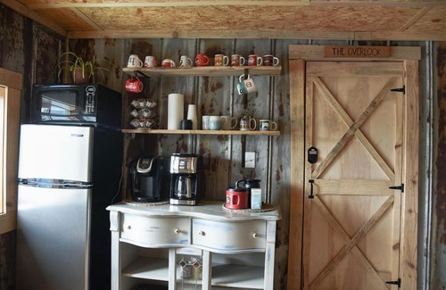Tracy City House | Goat Pen Hostel - Overlook