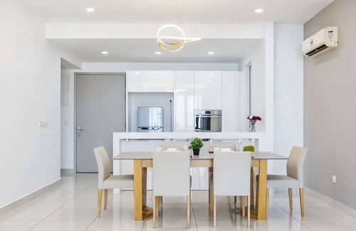Seri Tanjung Pinang Apartment | Jazz Service Suite Penang
