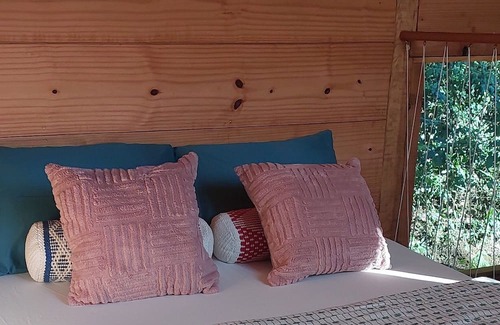 Nova Friburgo Ski Chalet | Chalé Super Charmoso com Varanda Para Apreciar Fins de Tarde em Friburgo