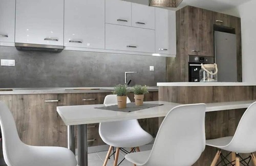 Nea Propontida Resort | Crystallia SeaSide Maisonette by RentlsPro