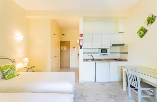 Figueiral House | Explore Algarve's Beaches! Kitchenette, 2 Swimming Pools, Close to Vale do Lobo!