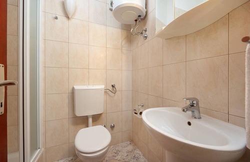 Podstrana Apartment | Close to the beach, Free parking, Air-conditioned, Next to 5-star hotel.