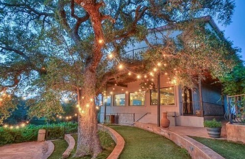 Marble Falls Apartment | Lonely Oak Guesthouse! Room 1
