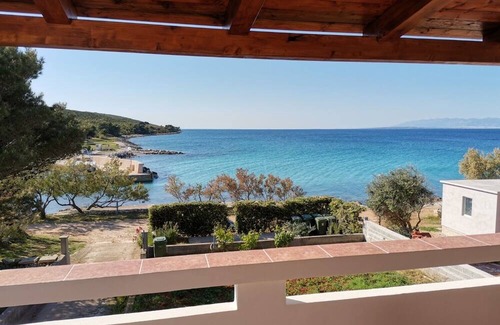 Susica Apartment | Apartment Igi - in the beach camp: A2 Porat(6) - Susica, Island Ugljan, Croatia