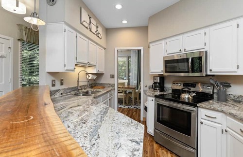 Nellysford Condo | Trillium Place 01 with Wintergreen Advantage