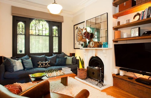 Newtown House | The Modern Botanist Newtown IH