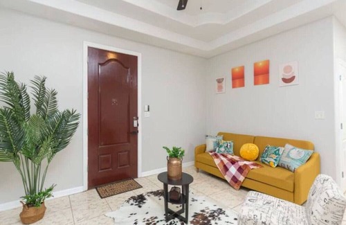 Edinburg Apartment | Urban Elegance Private/Gated 1BR
