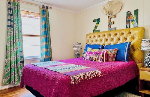 Forest Hills Apartment | Rare Masters Dates Available! UrPlace Zen Oasis