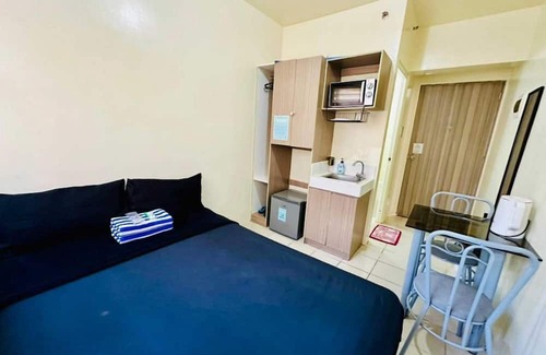Plainview Condo | Minimalist Condo with Unli Wifi/Netflix