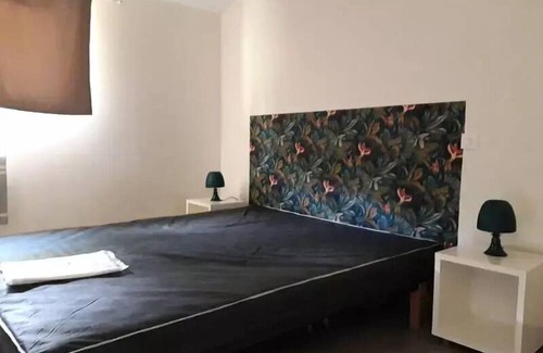Saint-Antonin Noble Val House | Flower Camping les Gorges de l'Aveyron * - The Gite (2 bedrooms) 5 people