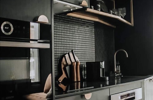 O'Connor Apartment | Lagoon: Those 'drift away' feels live here.Unique urban micro-apartment.