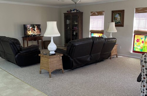 Leesville House | Serene riverfront property on the Guadalupe River