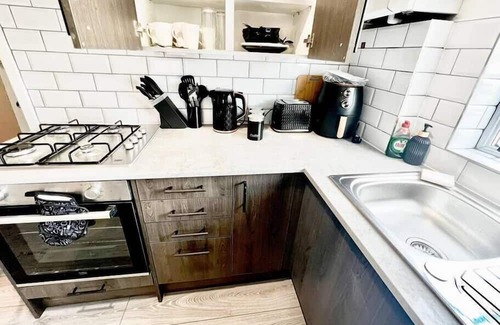 Watford Apartment | xcusive properties ltd