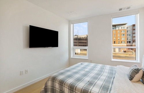 Reston Apartment | Relaxing Private 1BD by IAD (Dulles Airport)