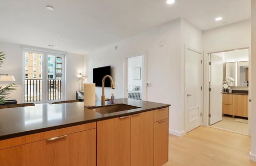 Reston Apartment | Relaxing Private 1BD by IAD (Dulles Airport)