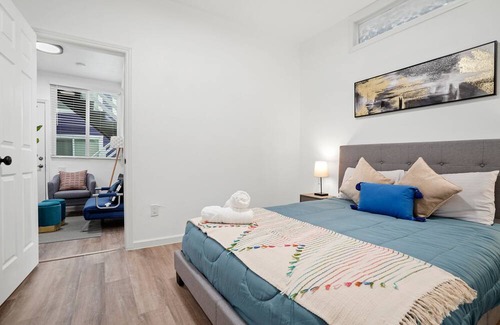 South of Market Apartment | "Cozy & Complete 2b/1b apt;Near SoMa"