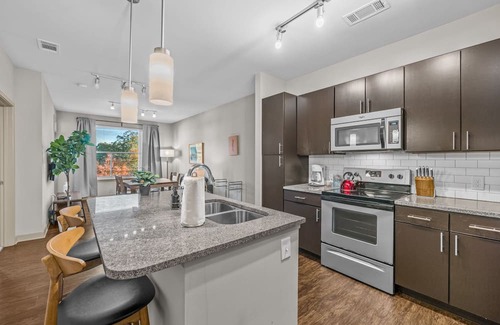 Great Lakes Apartment | New Apartment in Decatur Square!
