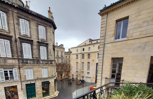 Hotel de Ville - Quinconces Apartment | Magnifique Appartement Bordeaux Centre Historique