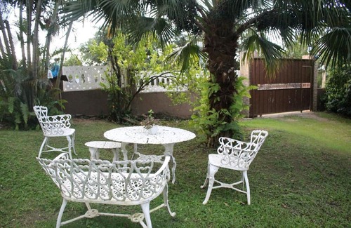 Los Robalos Bed & Breakfast | Ground Floor Apartment with 2 bedrooms located in B&B stay in Samaná