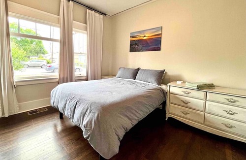Flagstaff House | Relaxing Historic Home in Downtown Pet Friendly
