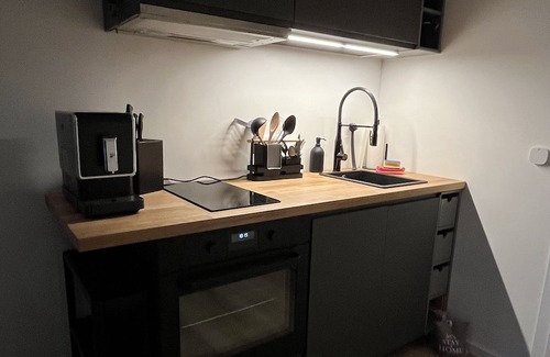Pelm Apartment | Wellness Appartement Eifelglück mit Blick auf die Pelmer Kasselburg