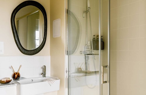 Thamesmead East Apartment | Primrose Hill Studio #61
