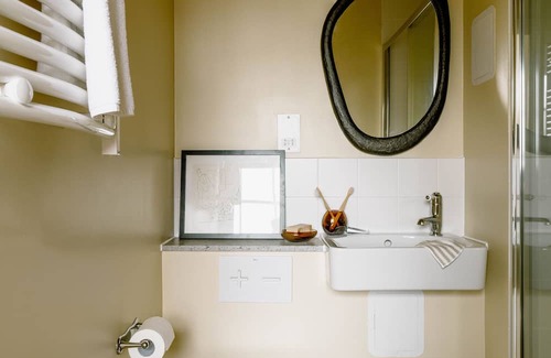 Thamesmead East Apartment | Primrose Hill Studio #61