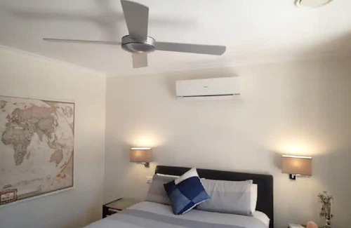 Flora Hill House | A Quiet Retreat in Flora Hill