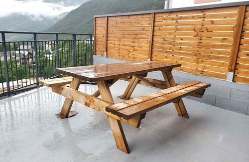 Seez Apartment | Apartment 'Location Paradiski San Bernardo' with Private Terrace and Wi-Fi