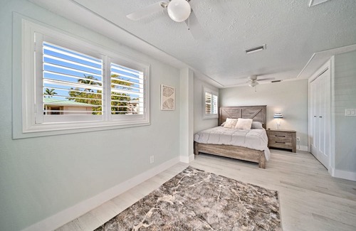 Matlacha House | Blue Lagoon: Weekly Bookings Available in Charming Matlacha, FL community!