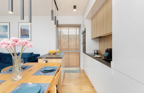 Srodmiescie Apartment | Port Marine With Sea View by Renters
