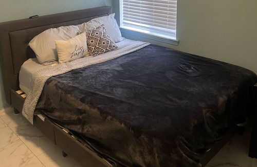 Terrytown House | Cozy home in the Big Easy.