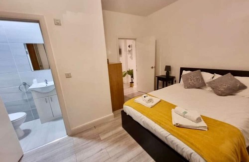 Edgware House | Entire 3 bed place in Edgware