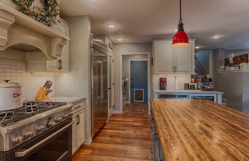 Tower House | Stunning Lake House with Hot Tub on Secluded Bay! Perfect Central Location!