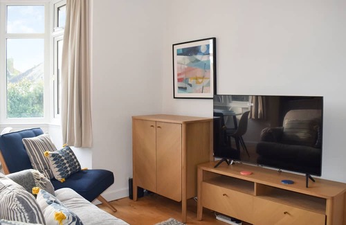 Worthing Cottage | 2 bedroom accommodation in Goring-by-Sea