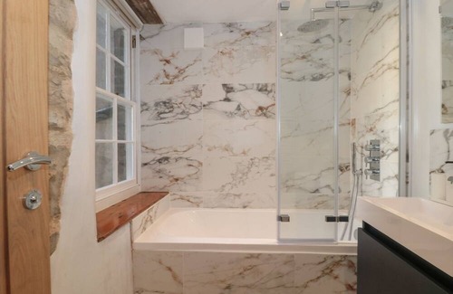 Swanage Cottage | PURBECK HOTEL APARTMENTS - FLAT 1, pet friendly in Swanage