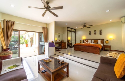 Bang Sare House | Superior Bedroom in Resort - SCR4