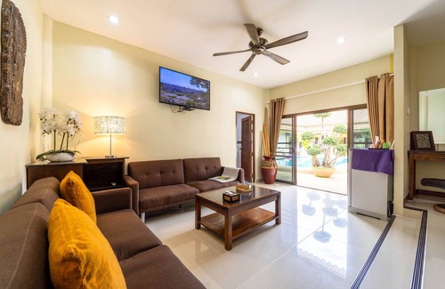 Bang Sare House | Superior Bedroom in Resort - SCR4