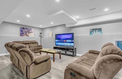 LaSalle House | River Place Retreat | Game Table | Kids & Family
