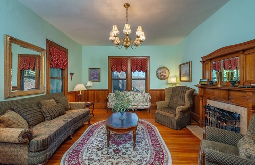 Candler House | Historic Engadine House Suite S5