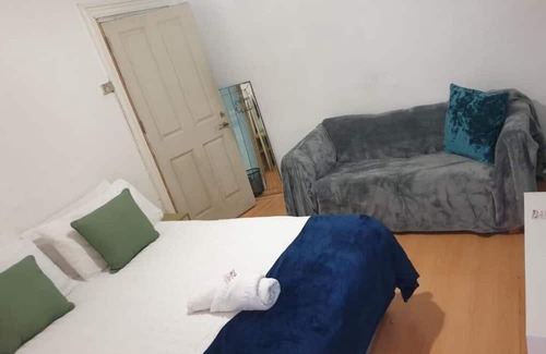 Balham Apartment | Balham South Lndn Spacious Guest House 2
