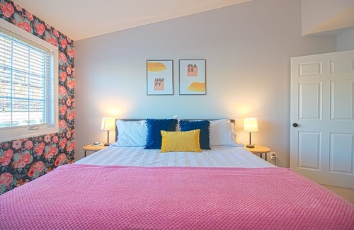 Wilmington Condo | Escape on the Cape - Riverfront Sunset Views in Downtown Wilmington
