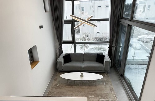 Seongsan House | Spacious and Luxurious Home near Seongsan Ilchulbong/Aquaplanet/Udo