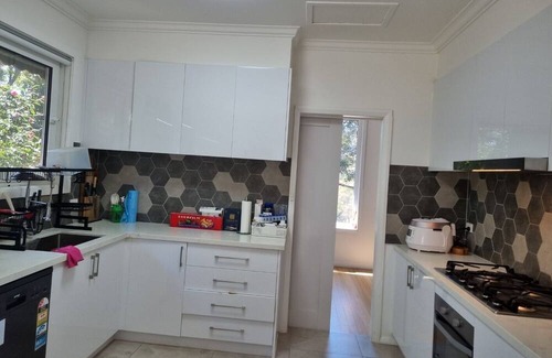 Greensborough House | Cosy place in Greensborough